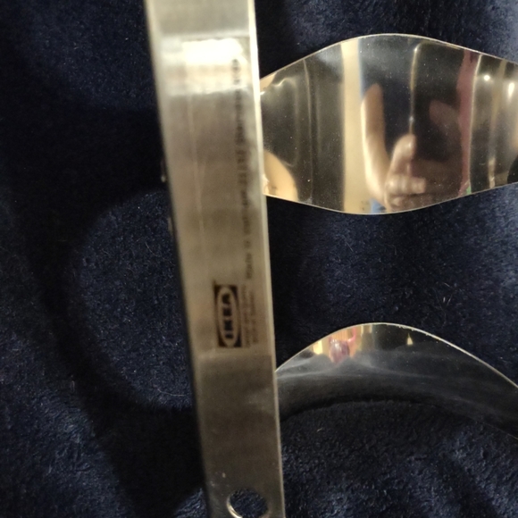 IKEA Silver Design And Quality Stainless Steel 4 Bottle Wall Mount Wine Rack - Picture 4 of 5